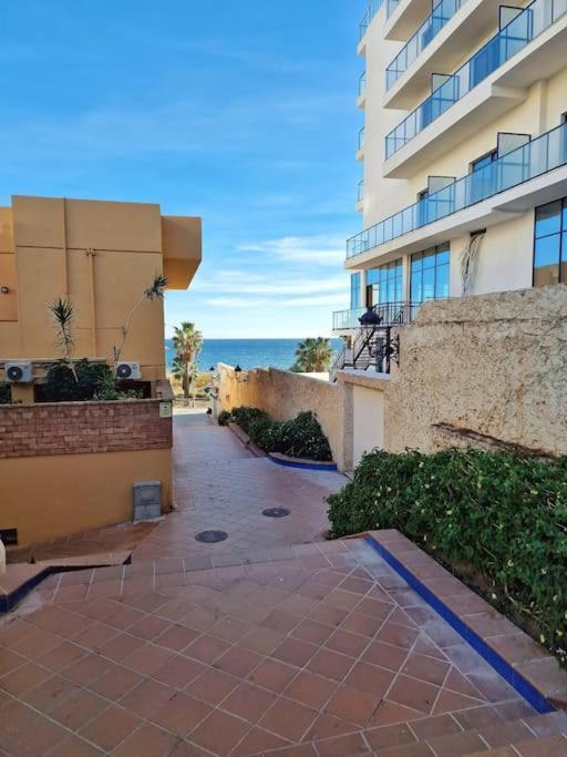 Encantador Duplex Para 6 A 1 Minuto De La Playa Benalmádena Extérieur photo