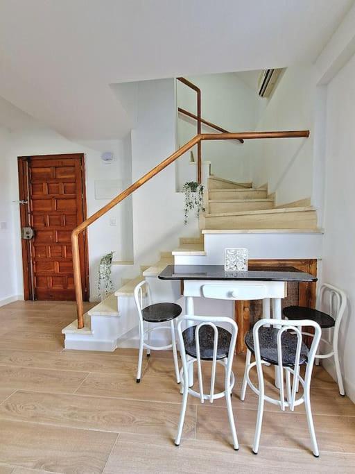 Encantador Duplex Para 6 A 1 Minuto De La Playa Benalmádena Extérieur photo