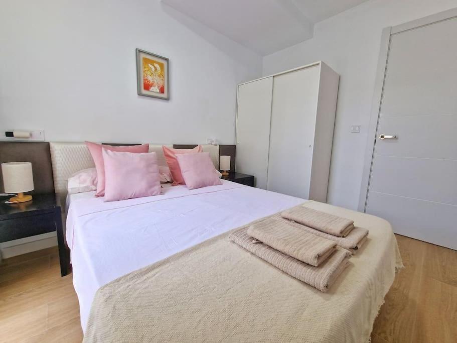 Encantador Duplex Para 6 A 1 Minuto De La Playa Benalmádena Extérieur photo
